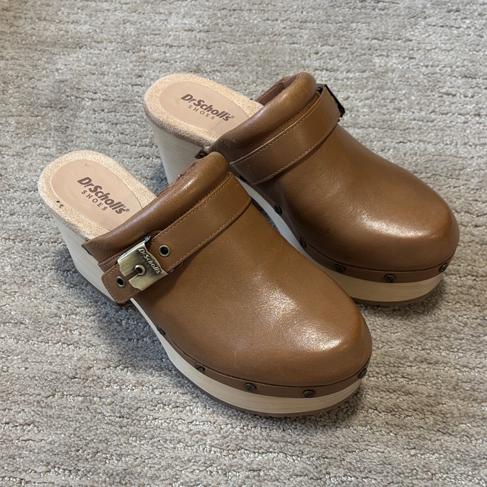 Dr. Scholl's Tan Leather Mules with Wooden Sole